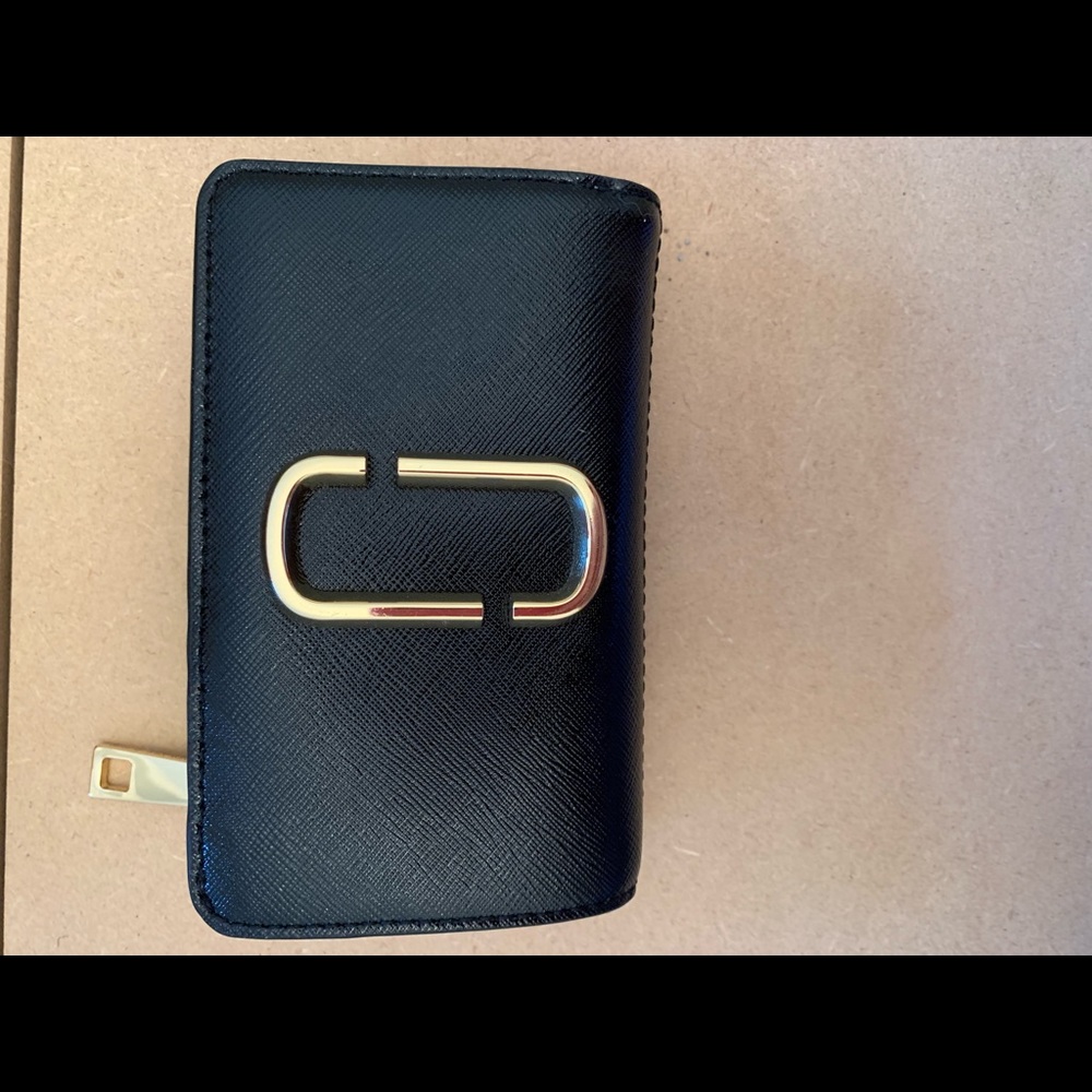 Marc Jacobs wallet